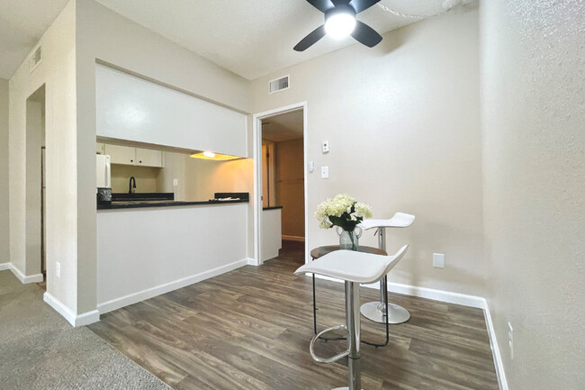 Maryland Park Apartments in Las Vegas, NV - Building Photo - Building Photo