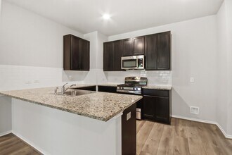 1403 Acorn Mdw St in Houston, TX - Building Photo - Building Photo