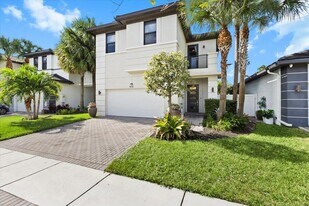 4931 Whispering Way in Fort Lauderdale, FL - Building Photo