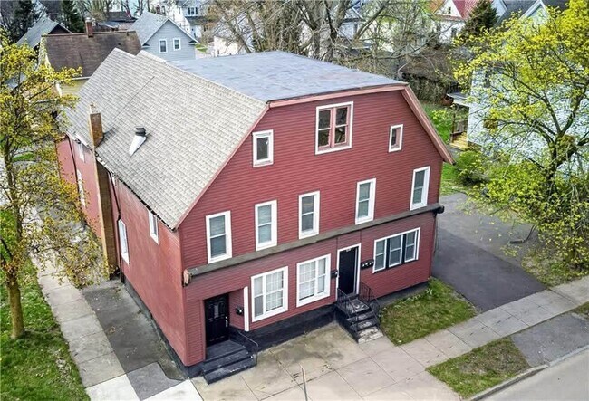 property at 495 Emerson St