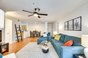 2025 E Campbell Ave, Unit SI ID1383665P in Phoenix, AZ - Building Photo