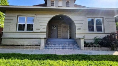 4060 6th St in Riverside, CA - Building Photo - Building Photo