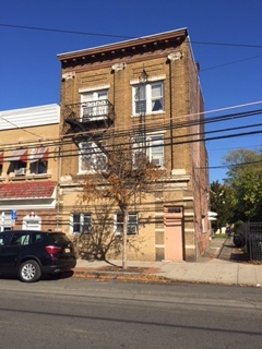 422 Smith St in Perth Amboy, NJ - Foto de edificio