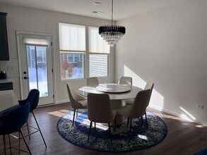 24453 W Kroll Dr in Plainfield, IL - Building Photo - Building Photo