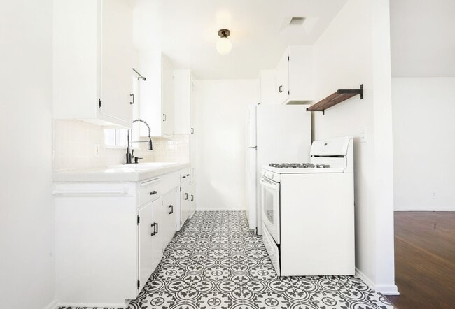 property at 510 Ruberta Ave
