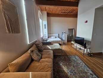 35 Riverwalk Way, Unit 312 in Lowell, MA - Building Photo - Building Photo