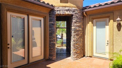 7888 Galloping Hills St in Las Vegas, NV - Building Photo - Building Photo