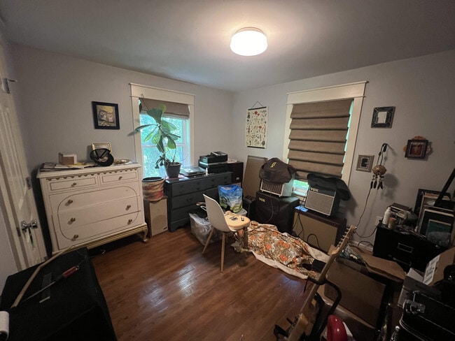 1148 Lott Ave in Austin, TX - Foto de edificio - Building Photo