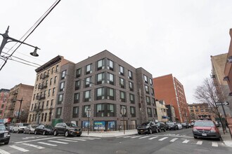 451 E 159th St in Bronx, NY - Building Photo - Building Photo