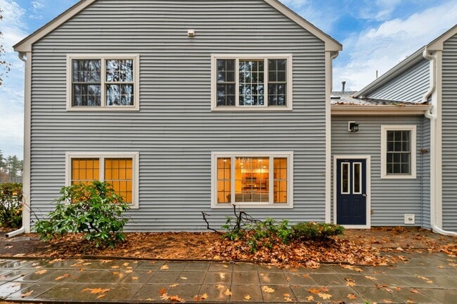 50 Brookside, O3 in Exeter, NH - Building Photo - Building Photo