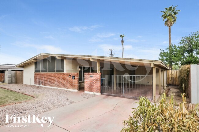 4144 E Almeria Rd in Phoenix, AZ - Building Photo - Building Photo