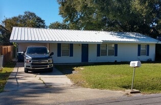 132 Woodrow St in Lafayette, LA - Building Photo