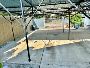 305 N Live Oak St in Houston, TX - Building Photo - Building Photo
