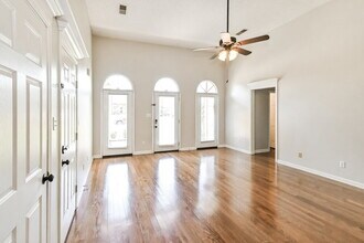 10102 Fox Hunt Dr in Olive Branch, MS - Building Photo - Building Photo