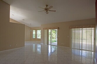 Wonderful 3/2 Home in the Arbor Club Community! in Orlando, FL - Building Photo - Building Photo