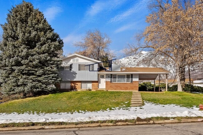 property at 1186 E 3150 N