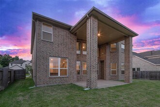 4715 Hollow Tree Dr in Sugar Land, TX - Building Photo - Building Photo
