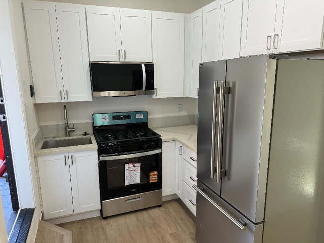 3506 Promontory St in San Diego, CA - Building Photo - Building Photo