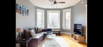 1441 N Washtenaw Ave in Chicago, IL - Building Photo