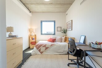 Z West Apartments in Ann Arbor, MI - Building Photo - Interior Photo