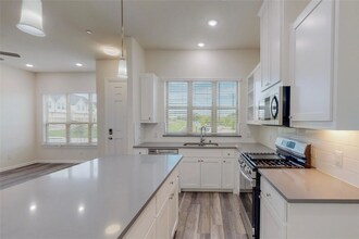 16154 Doe Lake Dr in Little Elm, TX - Building Photo - Building Photo