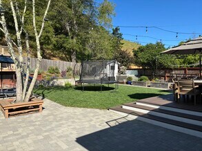 379 Irwin St in San Rafael, CA - Building Photo - Building Photo