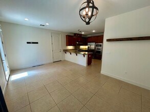 462 E Main Ave in Morgan Hill, CA - Building Photo - Building Photo