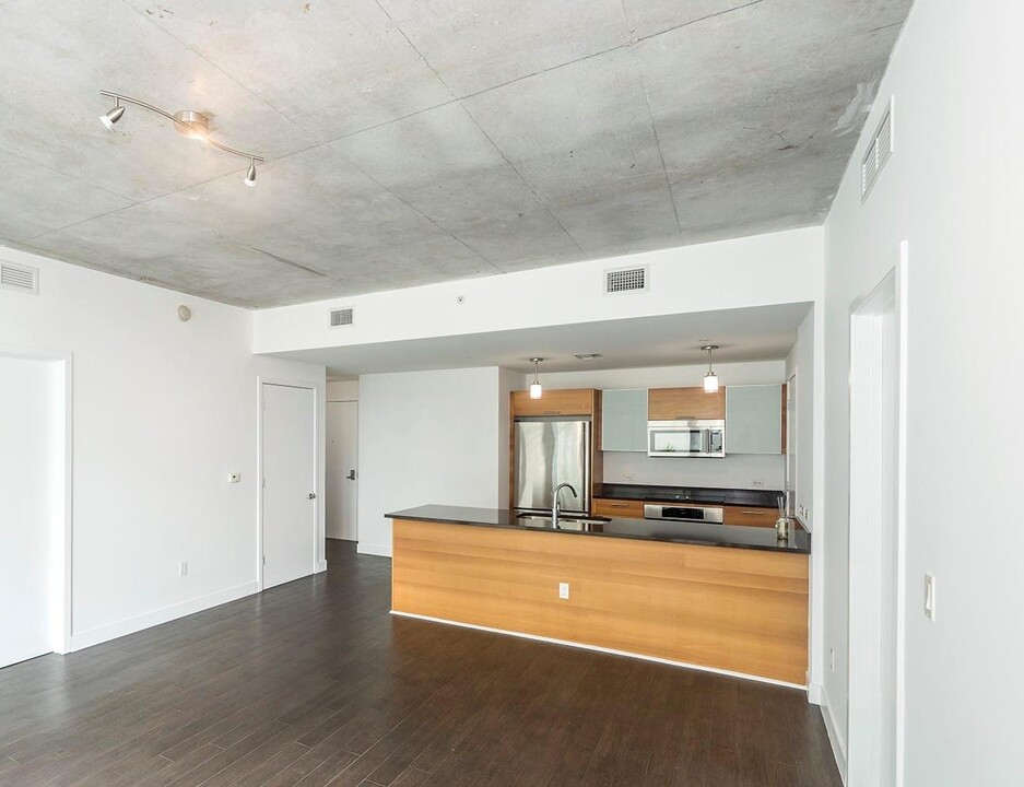 3301 NE 1st Ave, Unit 910 in Miami, FL - Building Photo