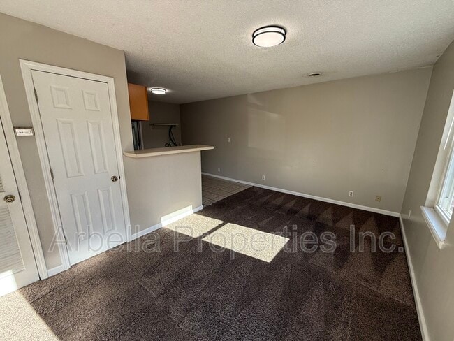 1909 Cherokee Rd in Johnson City, TN - Foto de edificio - Building Photo