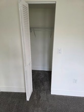 336 Warren Ave, Unit # 2 in Niles, OH - Foto de edificio - Building Photo