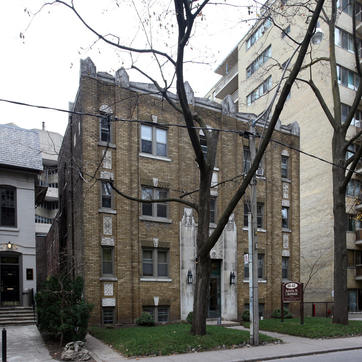 Brownley Apartments in Toronto, ON - Building Photo