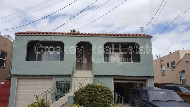 property at 461 E 9th St