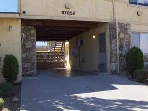 Silver Star Apartments in Yucca Valley, CA - Building Photo - Building Photo