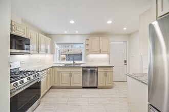 503 S Benton St in Palatine, IL - Building Photo - Building Photo