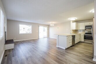 4494 S Bahama Way in Aurora, CO - Foto de edificio - Building Photo