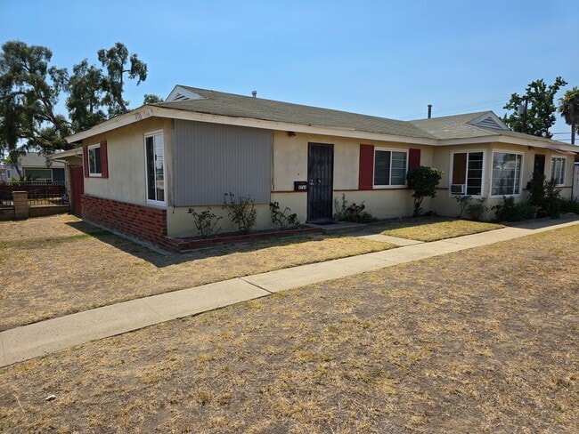 property at 4764-66 Clairemont Dr