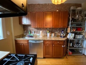 84 Prescott St, Unit 3 in Cambridge, MA - Building Photo - Building Photo