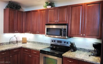 5076 Annunciation Cir in Ave Maria, FL - Foto de edificio - Building Photo