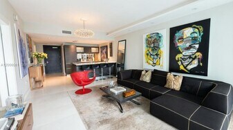 200 Biscayne Blvd Way, Unit 4310 in Miami, FL - Building Photo