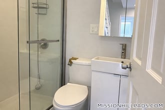 4 Woodbine St, Unit 2 in Boston, MA - Building Photo - Building Photo