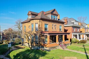 740 California Ave in Pittsburgh, PA - Building Photo