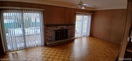 30632 Ohmer Dr in Warren, MI - Building Photo - Building Photo