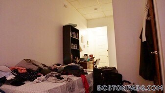 854 Beacon St, Unit 3 in Boston, MA - Building Photo