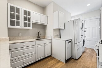 5 Fairbanks St in Brookline, MA - Foto de edificio - Building Photo