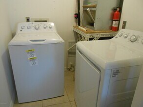 220 S 5th St in Cocoa Beach, FL - Building Photo - Building Photo