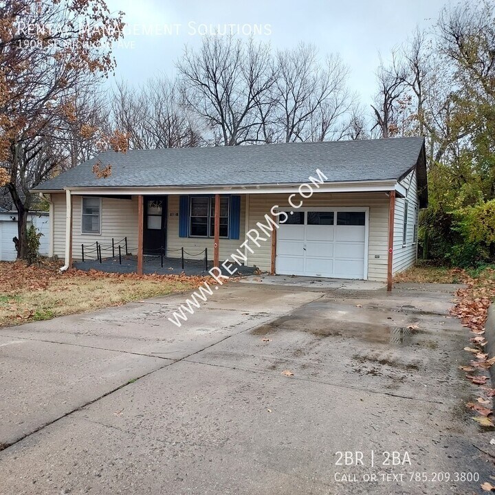 1908 SE Michigan Ave in Topeka, KS - Building Photo