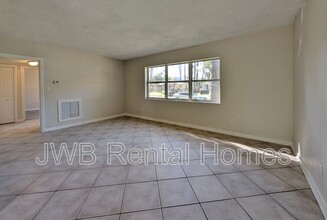 3045 Belair Rd S in Jacksonville, FL - Building Photo - Building Photo