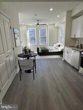 2251 N 33rd St-Unit -2B in Philadelphia, PA - Building Photo - Building Photo