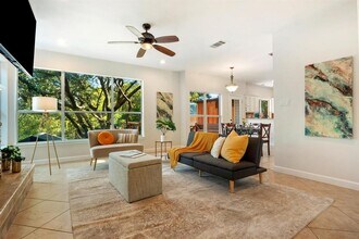 3913 Caney Creek Rd in Austin, TX - Building Photo - Building Photo