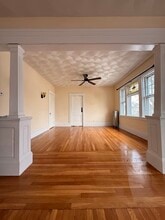 93 Eldridge St, Unit 2 in Cranston, RI - Building Photo - Building Photo